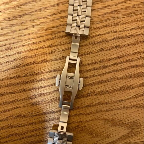 Apple Watch Band - Picture 2 of 3